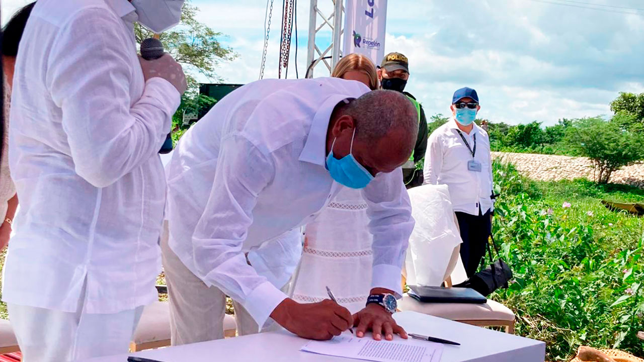 ALCALDE REPELON FIRMA