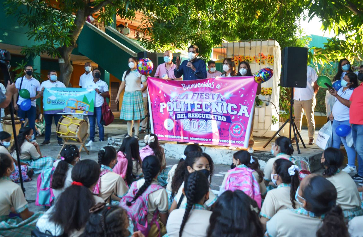 soledad regresa a clases rpresenciales